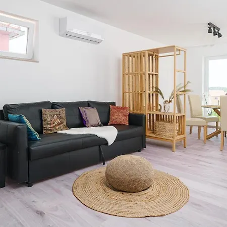 Apartamento Regina Regina With Swimming Pool