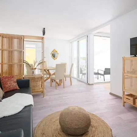 Regina Regina With Swimming Pool