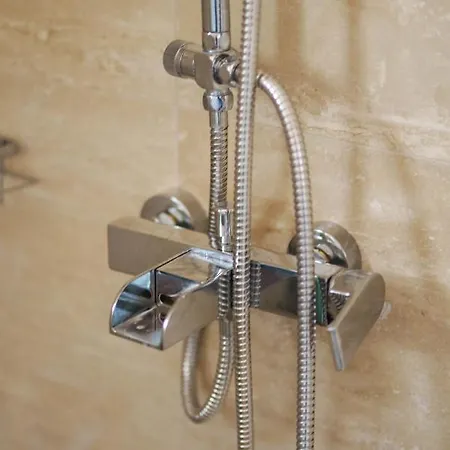 Regina Regina With Swimming Pool