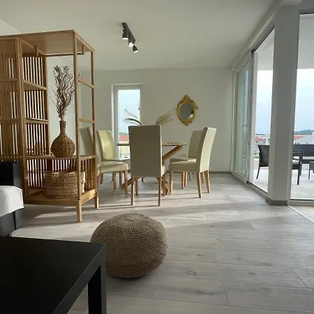 Regina Regina With Swimming Pool