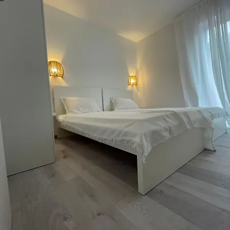 Διαμέρισμα Regina Regina With Swimming Pool *