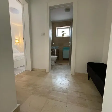 Regina Regina With Swimming Pool Apartment *