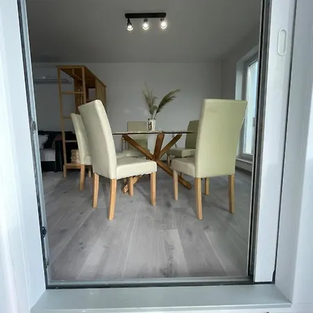 Regina Regina With Swimming Pool Διαμέρισμα Jezera