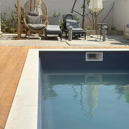 Regina Regina With Swimming Pool Appartement *