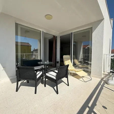 Regina Regina With Swimming Pool *