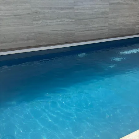 Apartamento Regina Regina With Swimming Pool Jezera