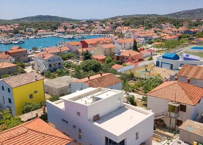 Regina Regina With Swimming Pool