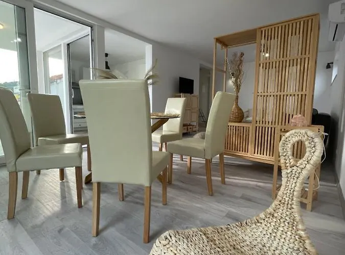 Regina Regina With Swimming Pool Apartman Jezera