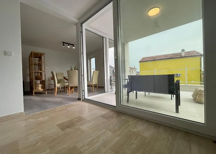 Regina Regina With Swimming Pool Apartman *