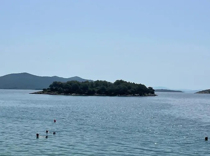 Regina Regina With Swimming Pool Apartman Jezera