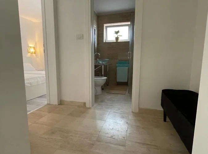 Regina Regina With Swimming Pool Апартаменты *