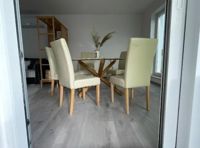 Regina Regina With Swimming Pool 公寓 耶泽拉